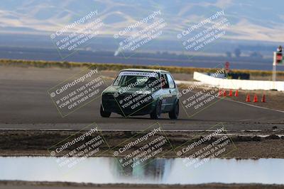 media/Nov-16-2025-CalClub SCCA (Sun) [[2975c16dfc]]/Group 6/Turn 1/